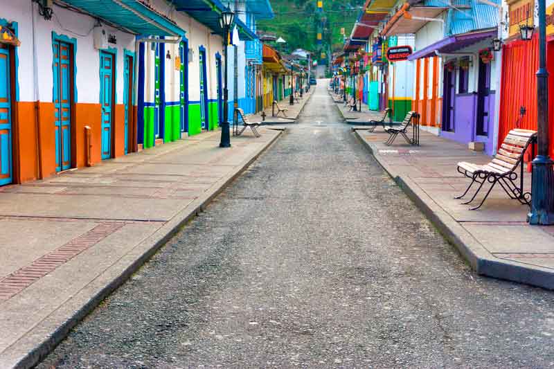 Ipiales recibe 200 calles pavimentadas gracias al Programa Comunidad-Gobierno