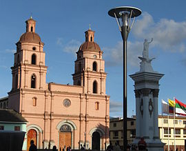 Catedral de Ipiales, efigie de la Independencia, en la Plaza 20 de Julio.